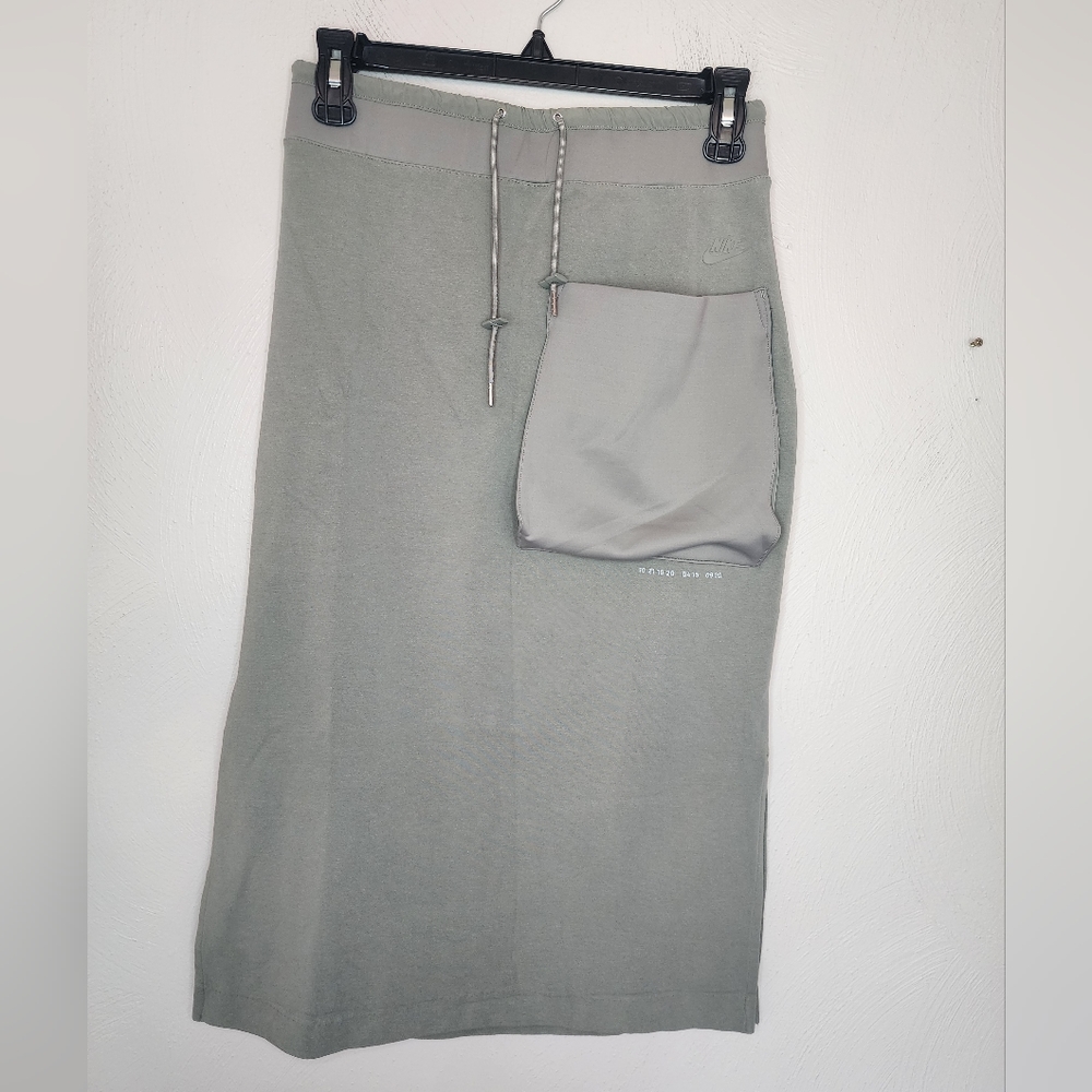 Nike grey skirt size S